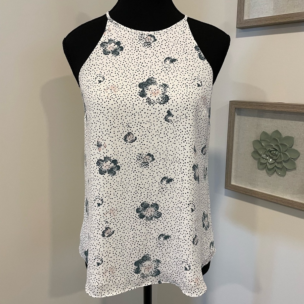 RW&CO. Black & White Floral/Polka Dot Racerback Blouse With Keyhole EUC